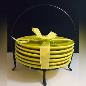 Signature Housewares Incorporated Stoneware